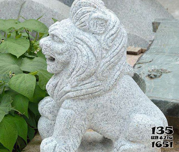 狮子雕塑-庭院寺庙砂岩石雕浮雕卧着的狮子雕塑高清图片