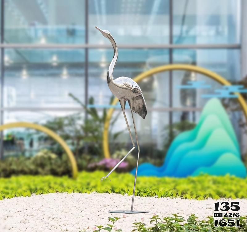 鹤雕塑-户外公园不锈钢抽象镜面鹤雕塑