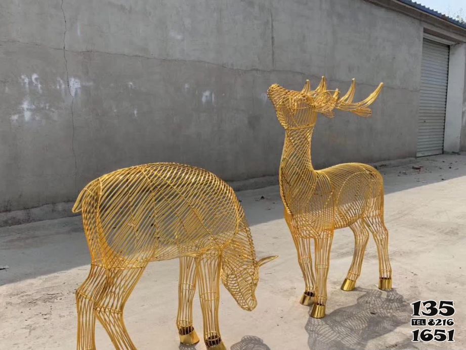 梅花鹿雕塑-公园不锈钢镂空金属梅花鹿雕塑