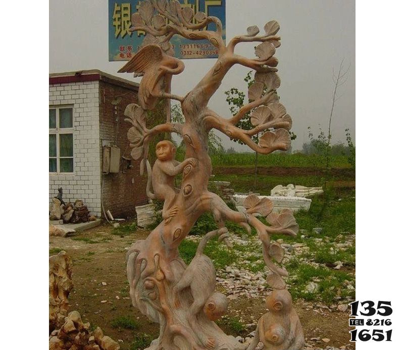 树雕塑-动物园猴子上树摘桃石雕