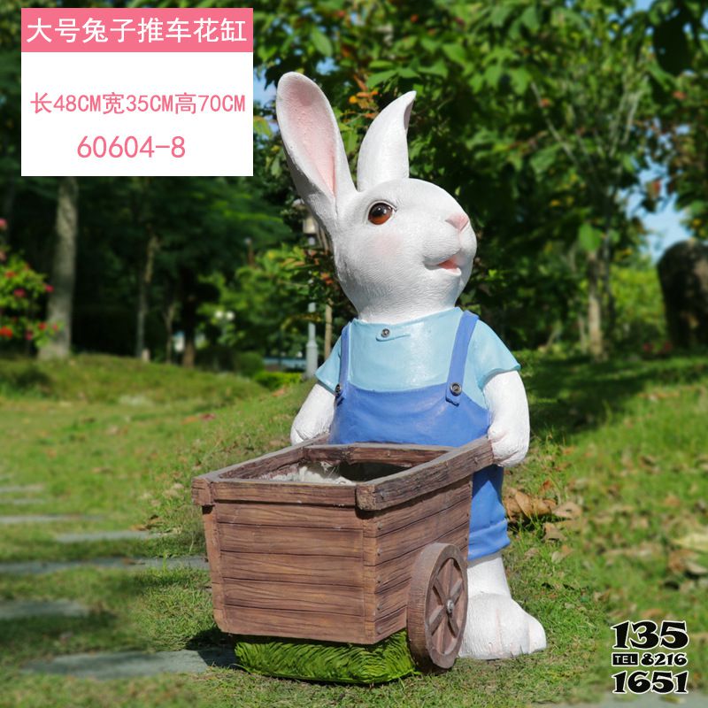 兔子雕塑-森林一只大号推车的玻璃钢兔子雕塑高清图片