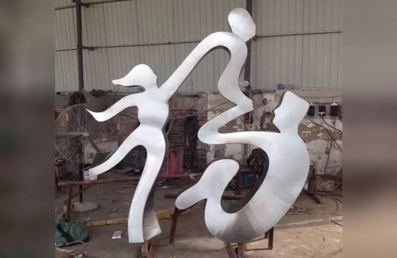 不锈钢抽象一家三口福字雕塑-不锈钢抽象人物雕塑公园抽象福字雕塑高清图片