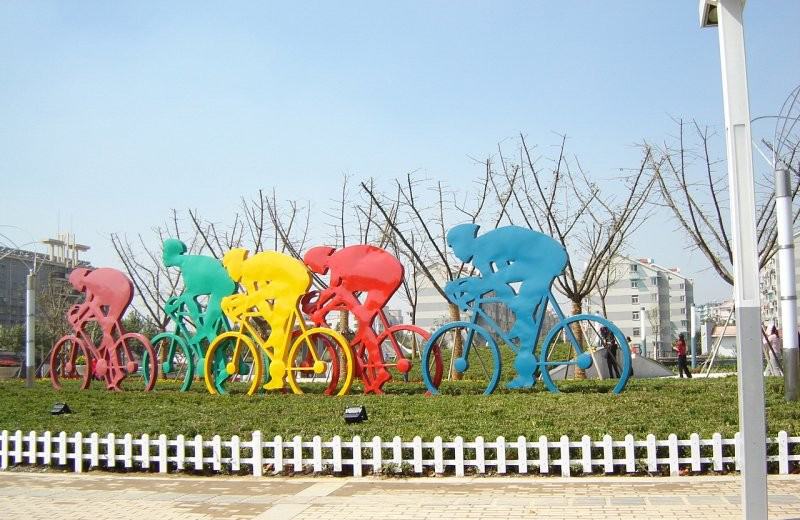 不锈钢抽象自行车人物雕塑-不锈钢抽象自行车人物雕塑 公园运动人物雕塑高清图片