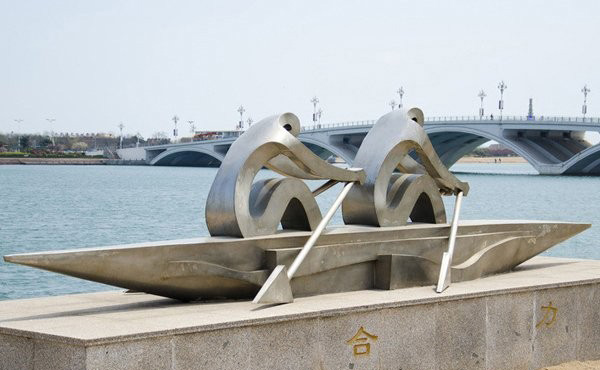 不锈钢划船雕塑-不锈钢划船雕塑 海边抽象人物雕塑高清图片