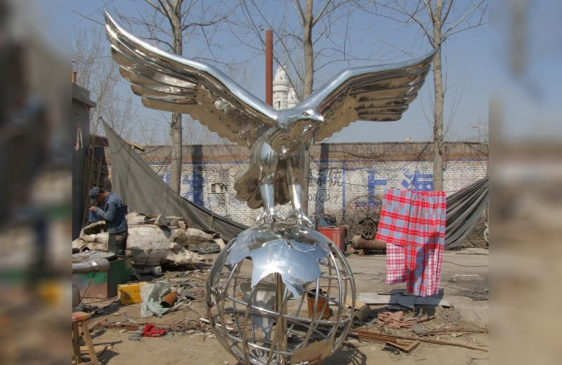 不锈钢老鹰雕塑-不锈钢老鹰雕塑  动物雕塑高清图片