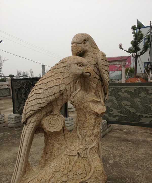 砂岩鹦鹉石雕-公园动物石雕鹦鹉高清图片