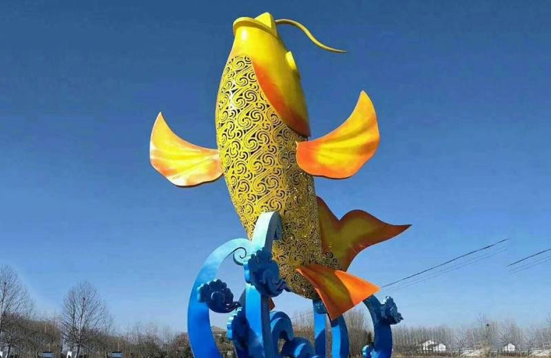 不锈钢大型鲤鱼雕塑-不锈钢广场大型抽象鲤鱼雕塑高清图片