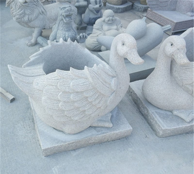 鸭子造型花盆石雕-大理石鸭子造型花盆高清图片