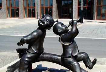 儿童玩耍童趣铜雕-铜雕玩耍的儿童