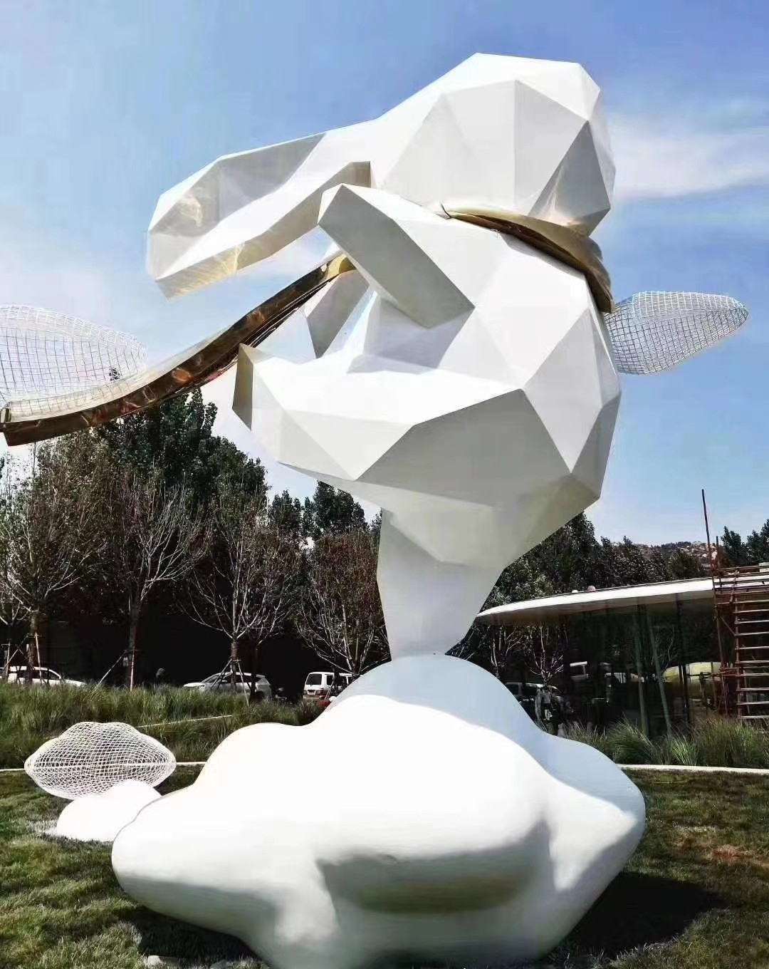 不锈钢兔子景观雕塑-不锈钢兔子景观雕塑高清图片