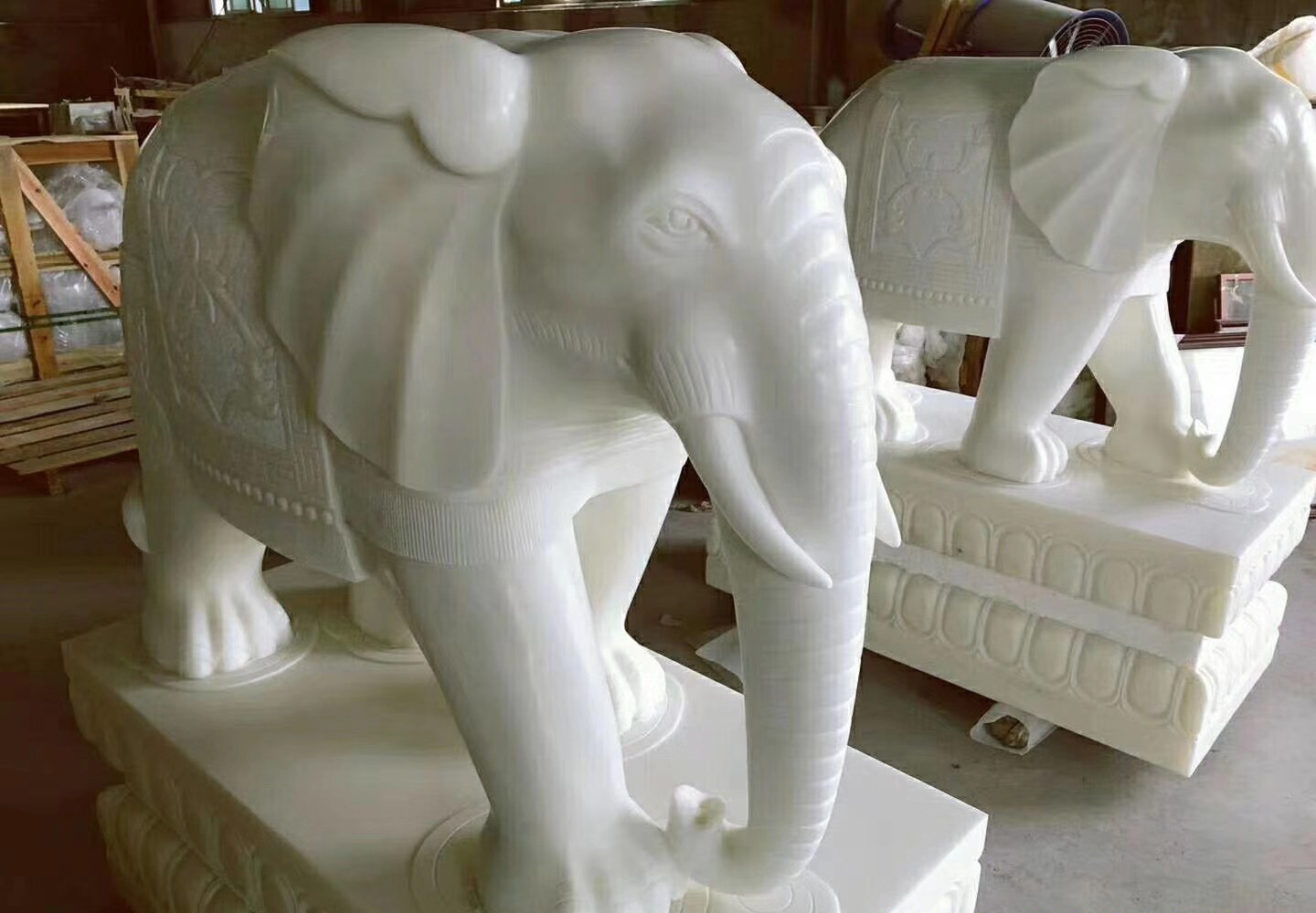 石雕大象雕塑-石雕大象雕塑 高清图片