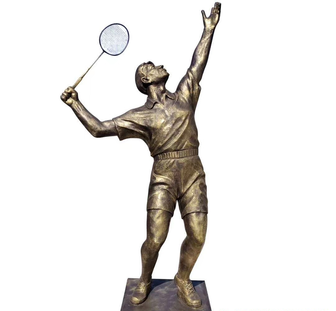 打羽毛球人物铜雕-打羽毛球人物铜雕高清图片
