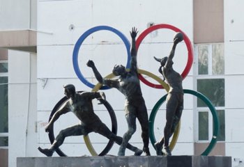 奥运五环运动人物雕塑-奥运五环雕塑 奥运人物雕塑