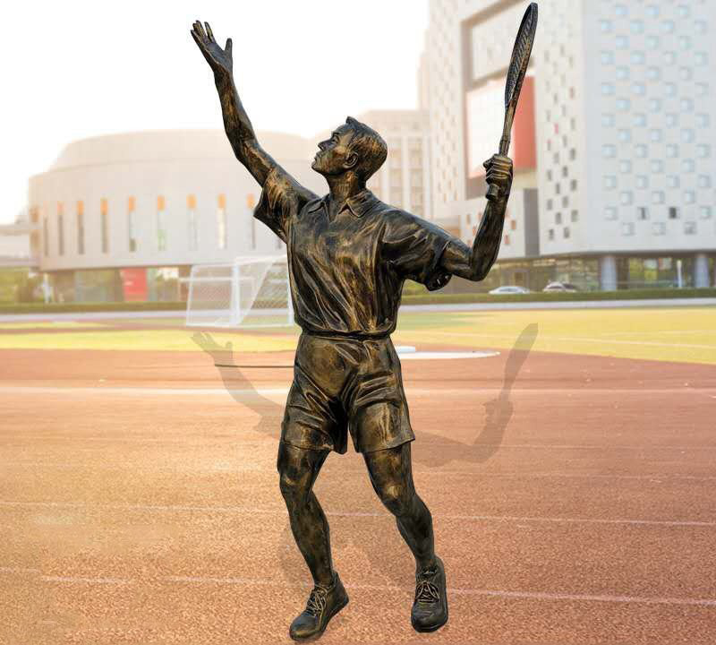 打羽毛球运动人物铜雕-运动人物铜雕 打羽毛球人物铜雕高清图片