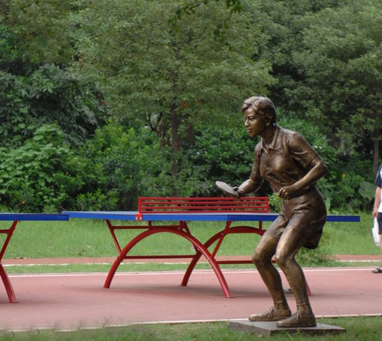 打乒乓球的人物铜雕-体育运动人物铜雕 乒乓球人物铜雕高清图片
